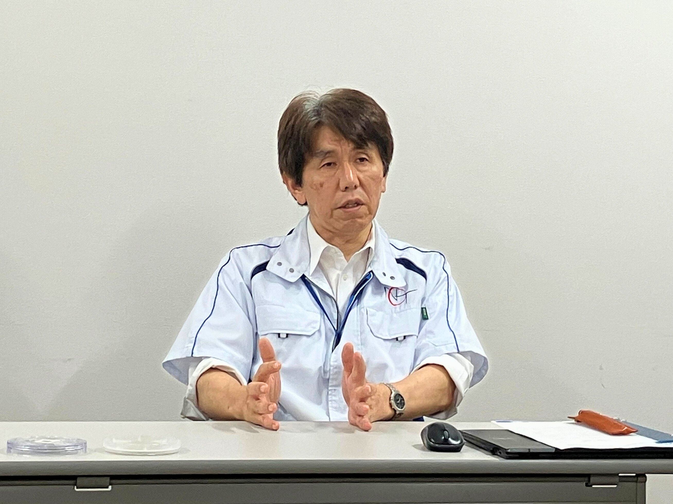 ノベル社画像 (2).jpg