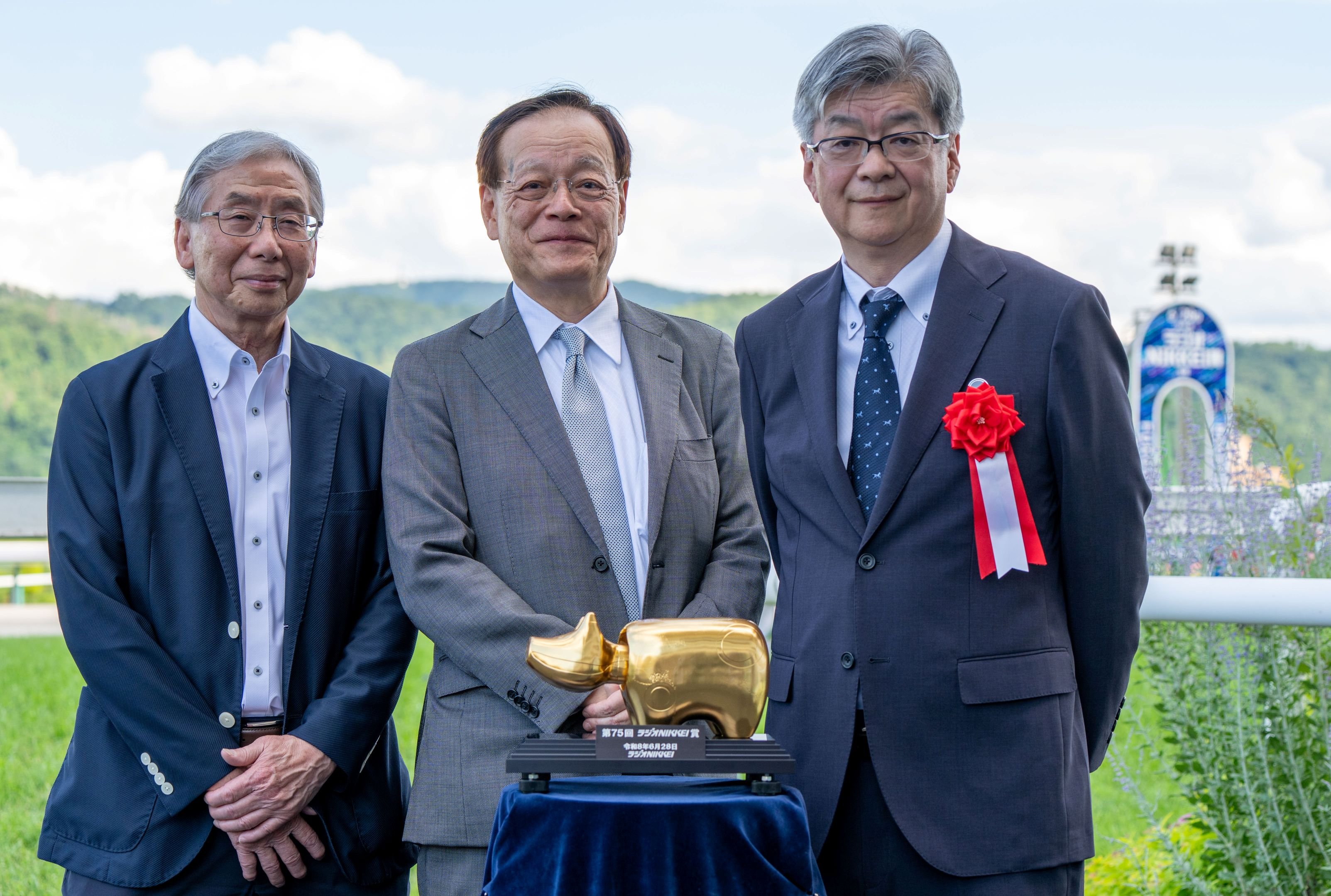 3人集合写真.jpg